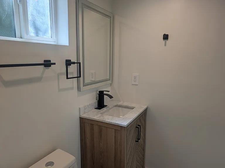 1125 Lodi Pl #3/4 — Photo 8