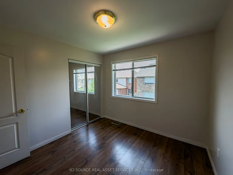 1573 Evans Ter — Photo 33