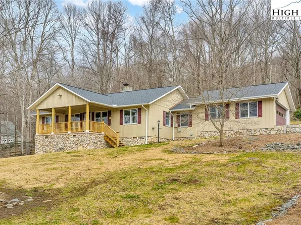 133 Brandiwood Est Drive, West Jefferson, NC 28694