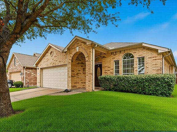 2nd image of 16518 Dover Mills Dr