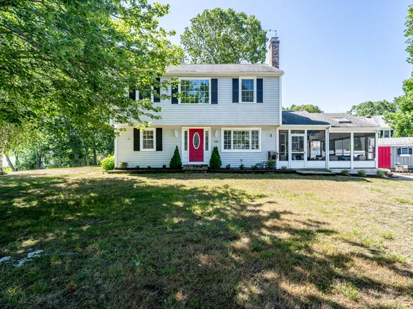 135 Baxter Avenue, West Yarmouth, MA 02673