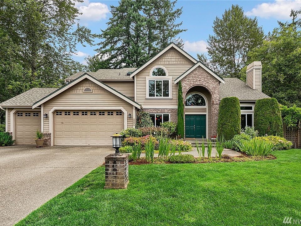 1st image of 690 NW Datewood Dr