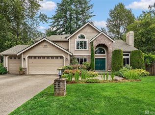 690 NW Datewood Dr, Issaquah, WA 98027