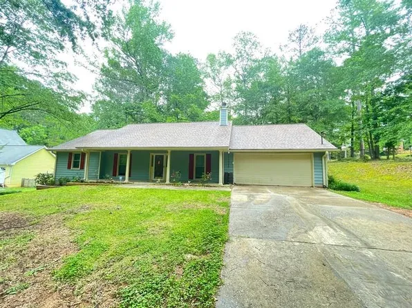 105 Maple Pl, Fayetteville, GA 30215