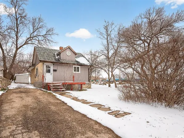 1042 Fairford STREET E, Moose Jaw, SK S6H 0G6
