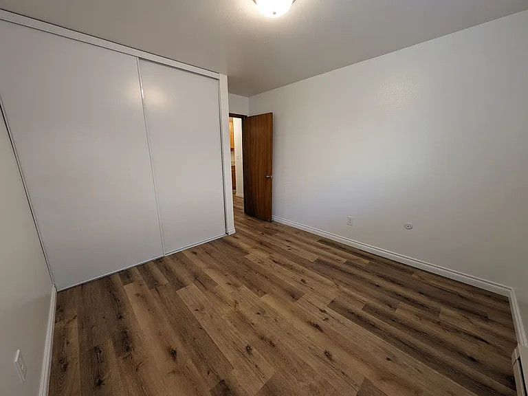 Tiki Apartments — Photo 12