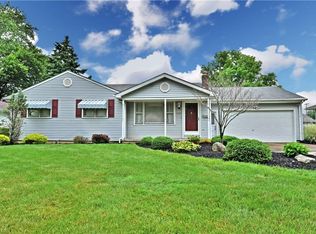 1682 Palo Verde Dr, Youngstown, OH