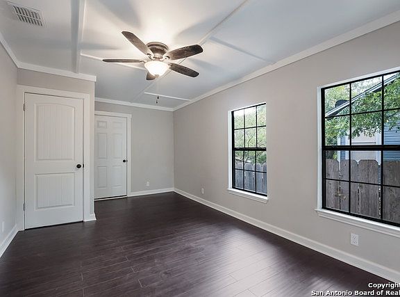 4th image of 2428 W Mulberry Ave