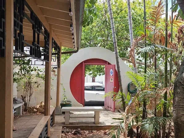 1150 Davenport St, Honolulu, HI 96822