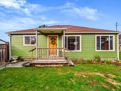 1957 Gage Ln, Eureka, CA, 95503