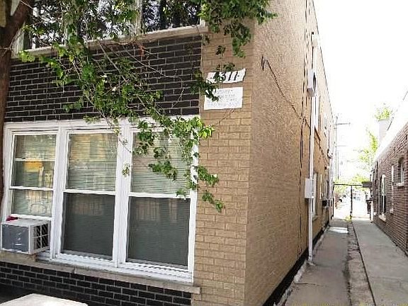 2nd image of 3919 Hueco Ave