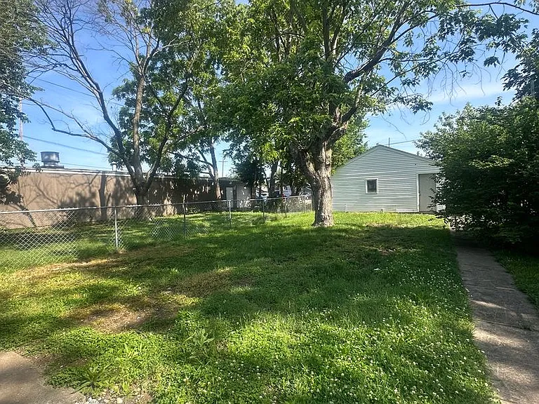 1008 Fairview Ave — Photo 12