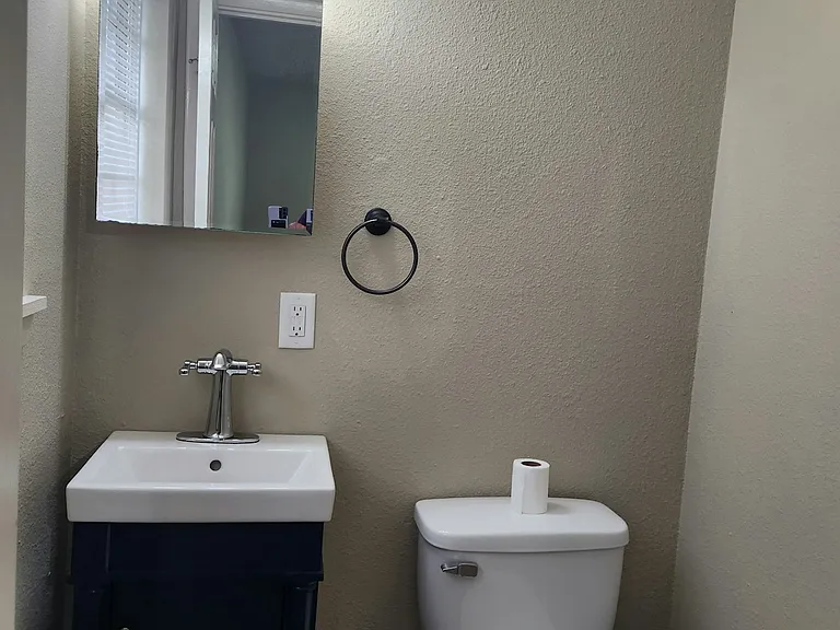703 S Foster St — Photo 7