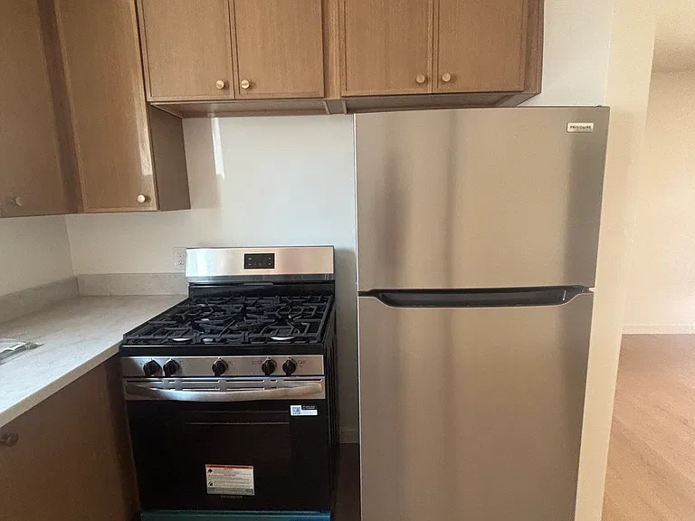 1734 N Taft Ave #5 — Photo 2