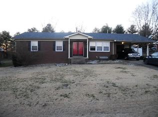875 Chickasaw Dr, Madisonville, KY 42431