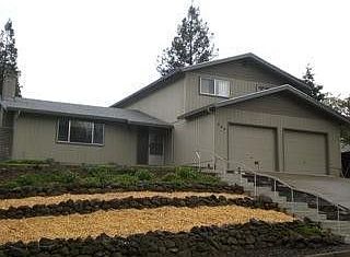 1st image of 545 Fernwood Dr