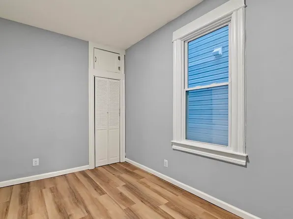 149 Wegman Parkway image 12 of 15