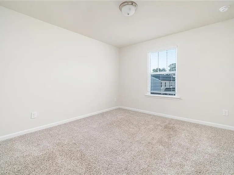 1030 Sunny Lake Dr — Photo 14