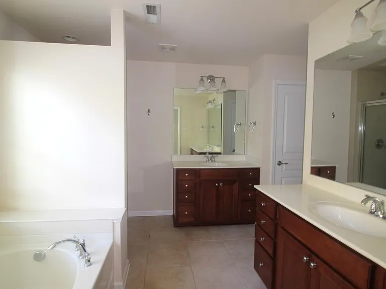 8809 Macedonia Lake Dr — Photo 19
