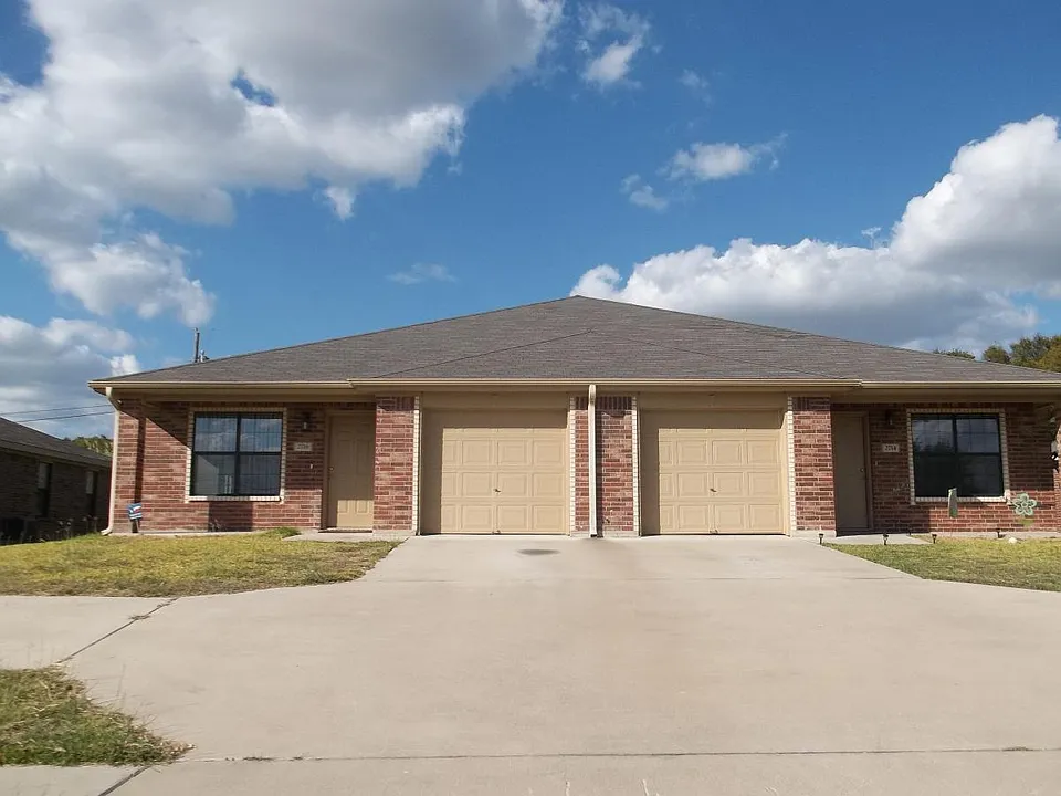 2810 Ashley Dr
