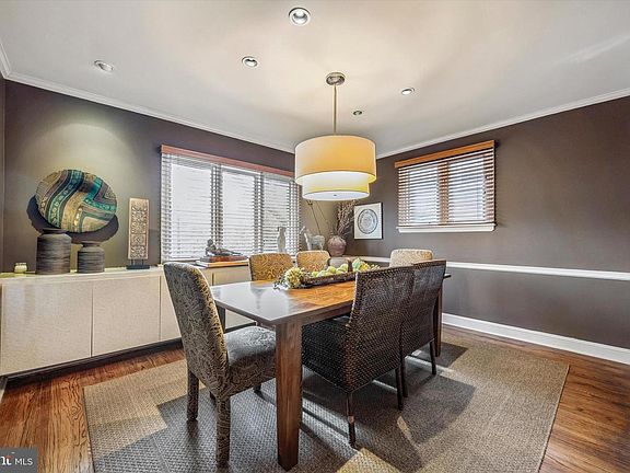 3rd image of 518 Glen Arbor Dr