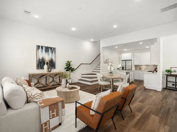 7504 Carver Rd #B, Houston, TX 77088