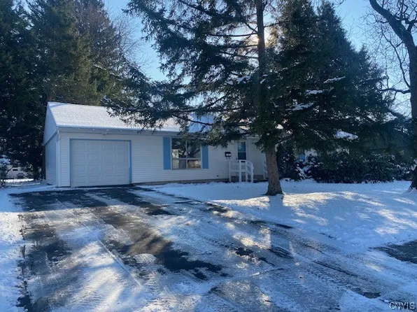 1732 N George St, Rome, NY 13440