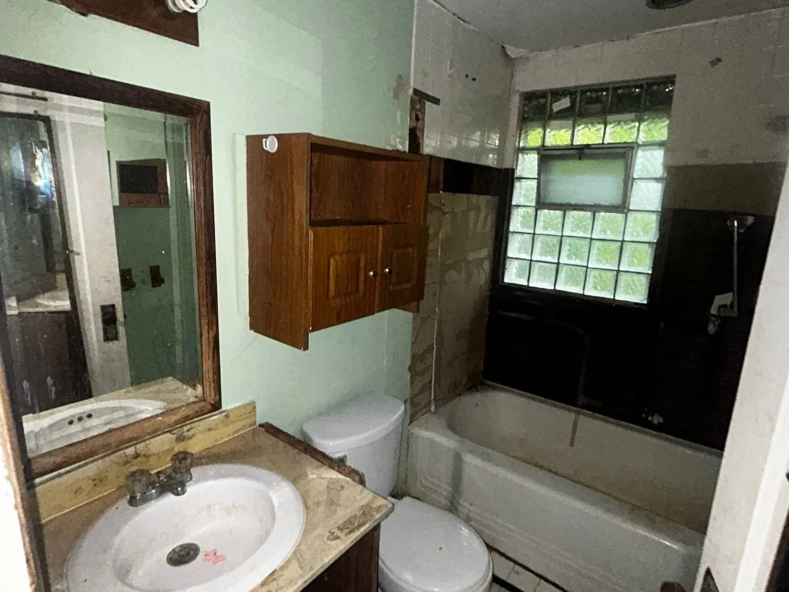 2 bed, 854 sqft, $725 — Photo 3