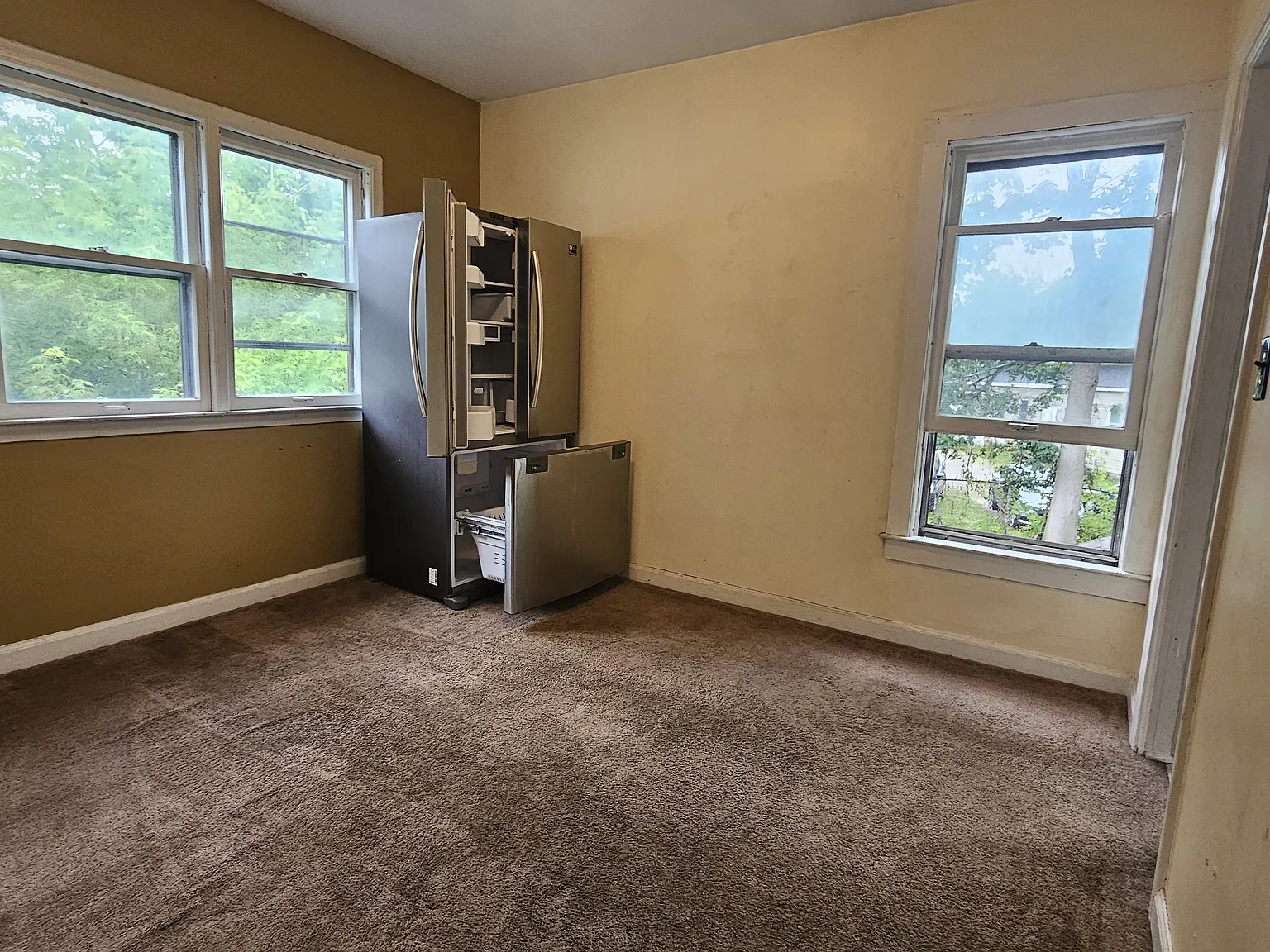 2 bed, 1000 sqft, $1,250 — Photo 3