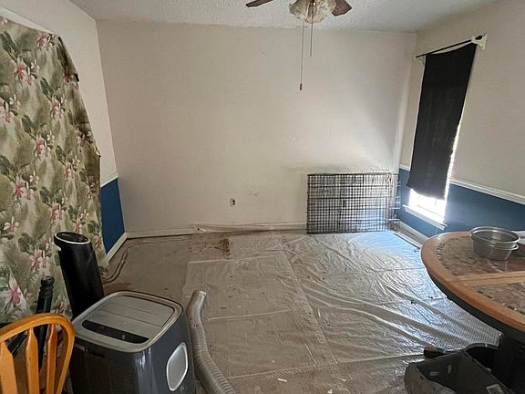 2nd image of 6 Darrell Dr