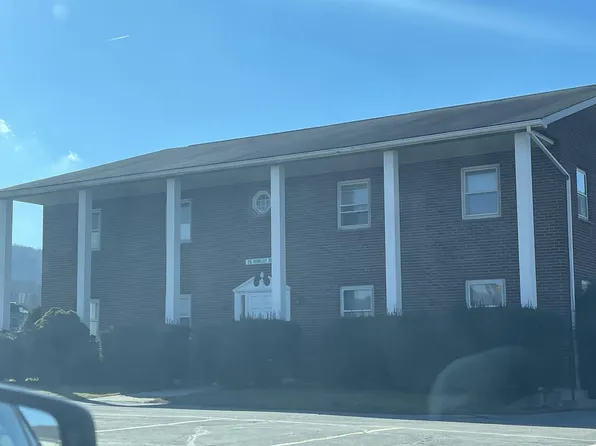 25 Hinkley Dr #1, Hallstead, PA 18822