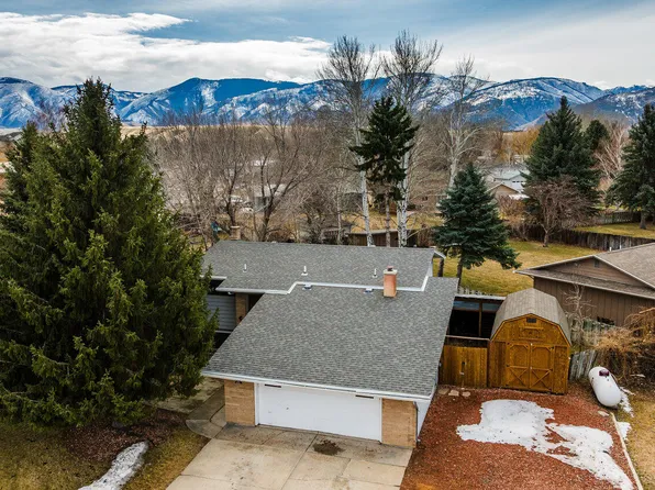 28 Kleiber Dr, Dayton, WY 82836