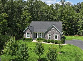 8005 Ashford Dr, Fredericksburg, VA 22407