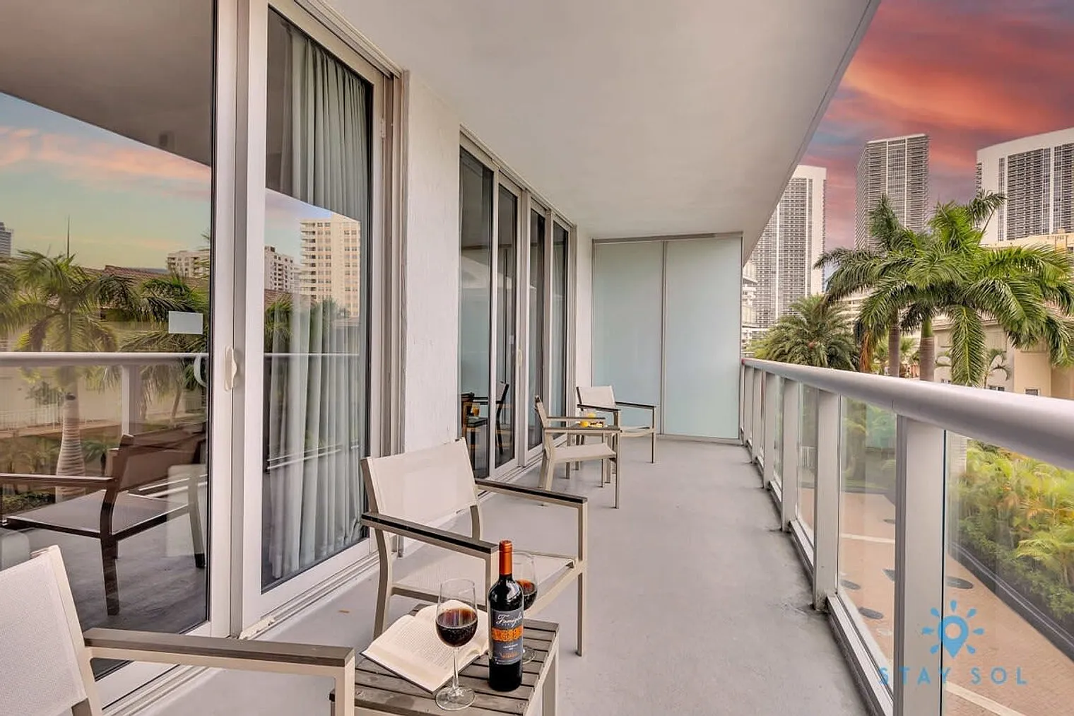 1 bed, 1.0 bath, 699 sqft, $2,524 — Photo 4