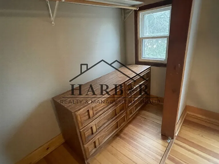 24 W Main St #5 — Photo 13