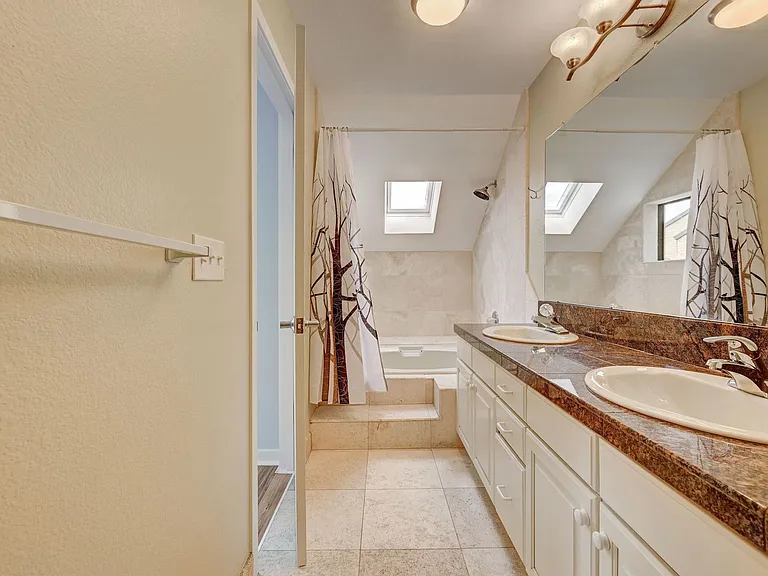 812 Walnut St #E — Photo 13