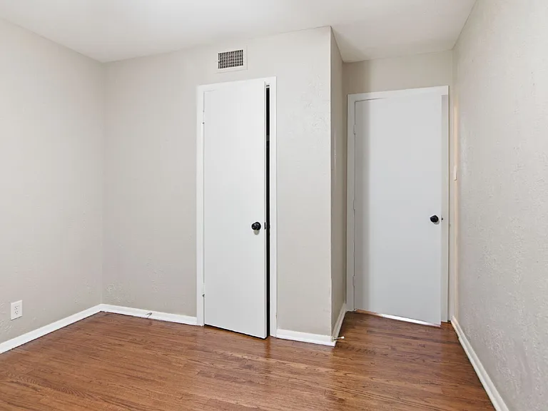 6500 Callahan Ct — Photo 19