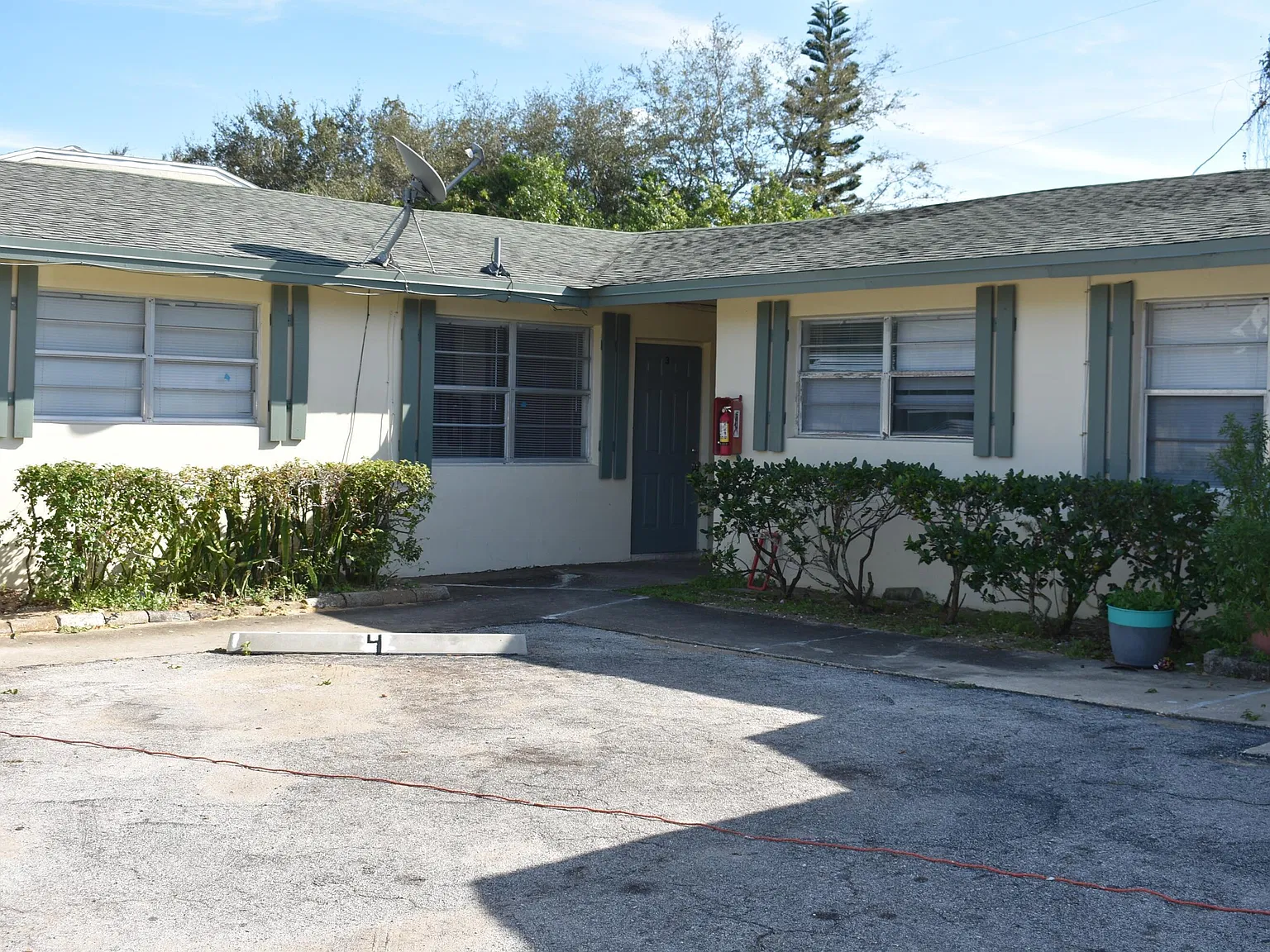 2 bed, 1.0 bath, 950 sqft, $1,500 — Photo 2