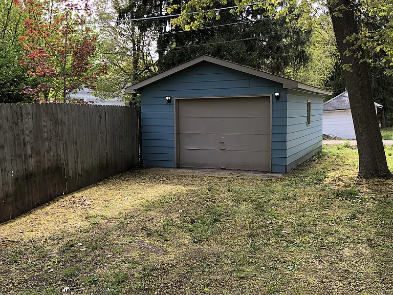 3214 Bethel Blvd — Photo 2