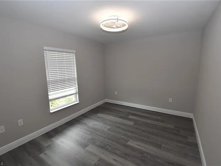 23493 Branch Ave — Photo 21