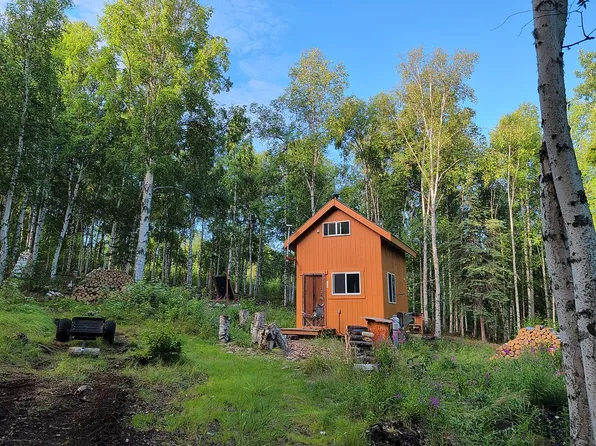 4531 Treasure St, Fairbanks, AK 99712