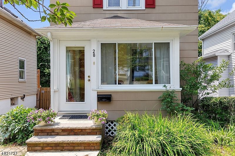 1st image of 28 Cumberland Ave