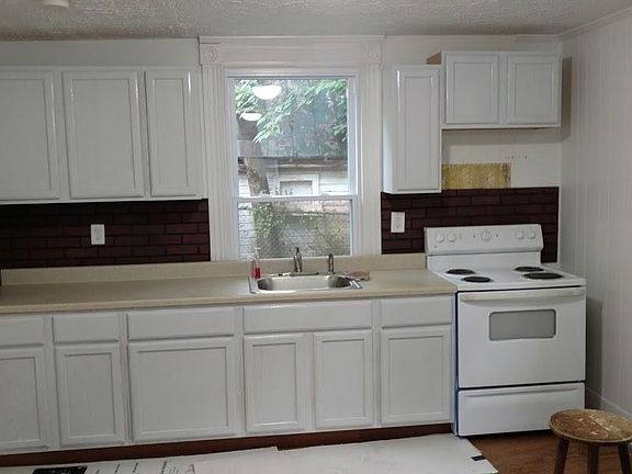 4th image of 1007 Paxton St