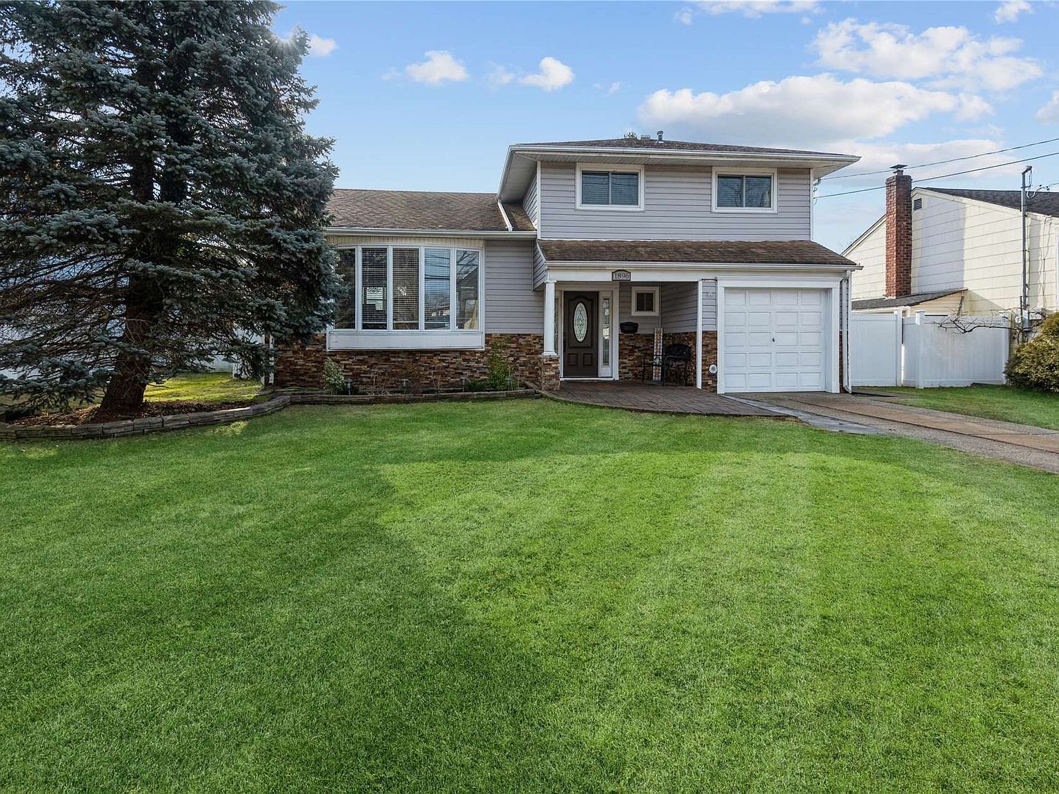 1896 N Jerusalem Road, North Bellmore, NY 11710 Zillow