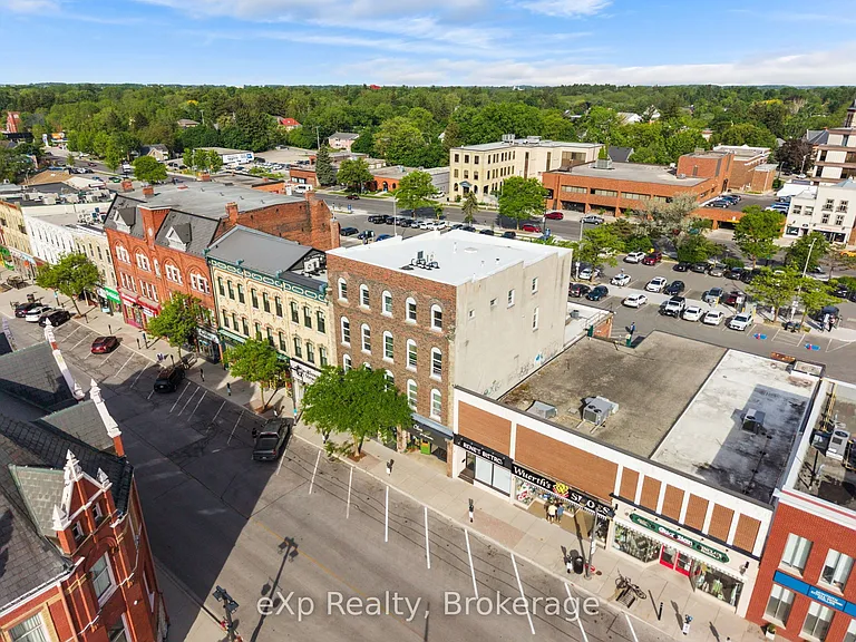 24 Wellington St #12 — Photo 2