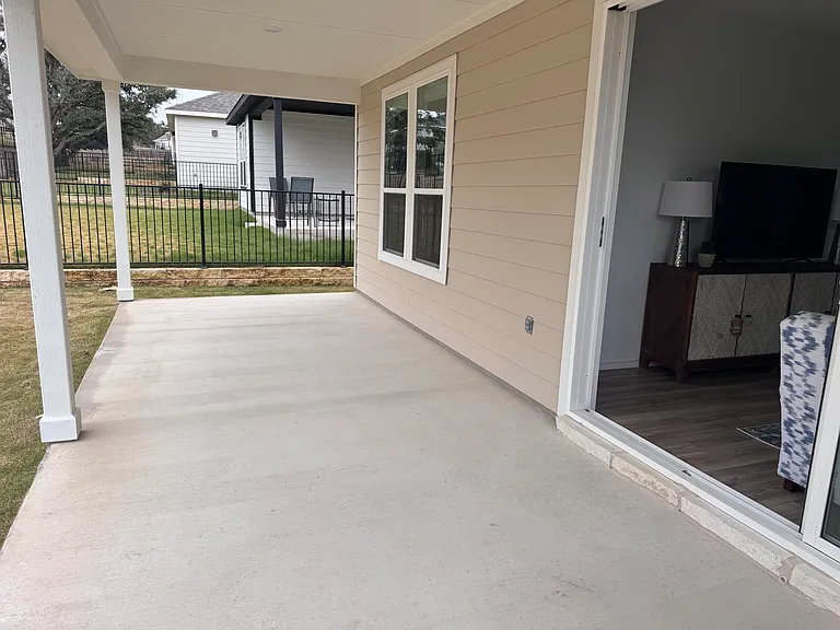 120 Clay Hill St — Photo 14