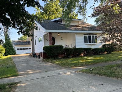 600 W White St, Clinton, IL, 61727