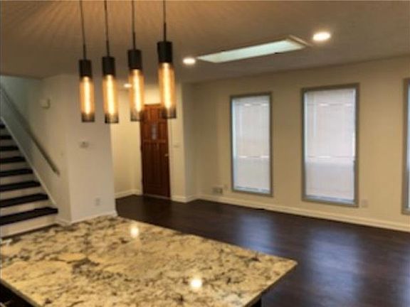 4th image of 3204 Brownlee Way