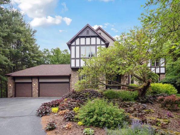 2370 E Sylvan Ln, Milton, WI 53563