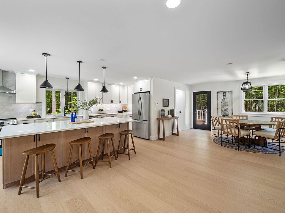 1st image of 20 Hawkewood Road